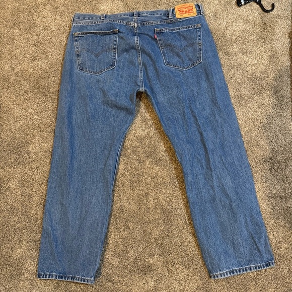 Levi's Classic Straight Blue Jeans. Size 42x30 - Picture 6 of 6